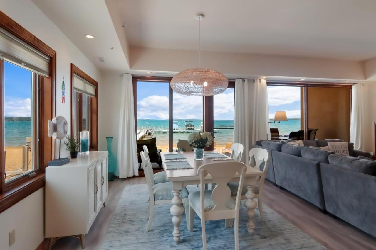 Sugar Beach Villa 1012 Luxury Waterfront Condo Траверс-Сіті Екстер'єр фото